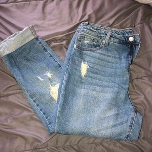 Ripped vintage oversized jeans